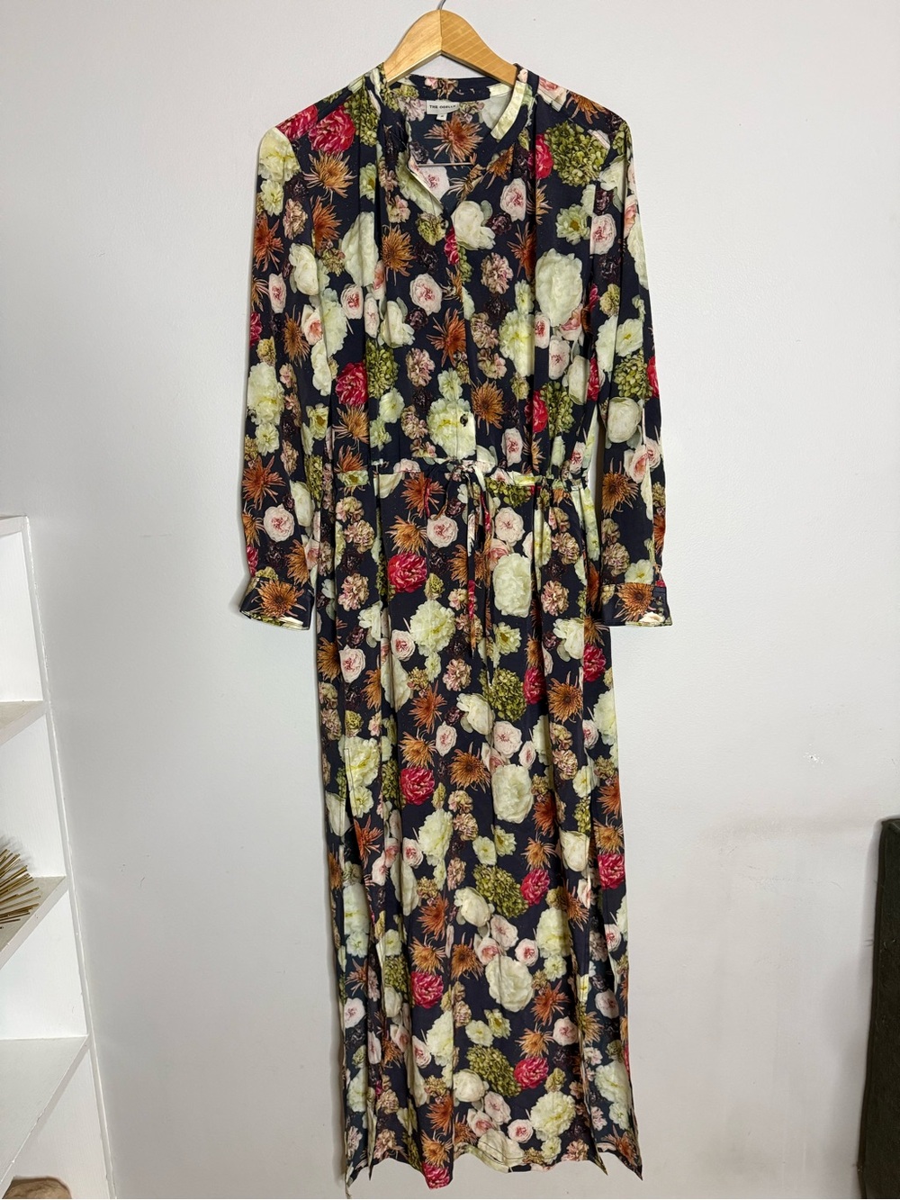 The Odell’s Women’s M Silk Floral Dress Long Sleeve Maxi Dress - Black Multi